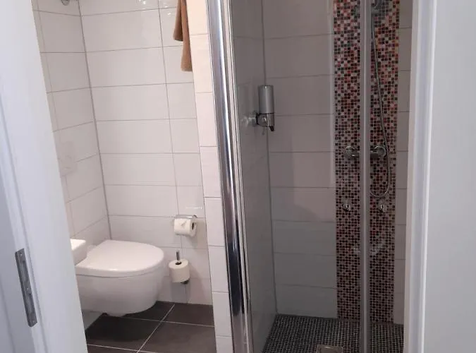 Gaestehaus Weinberge Hotel